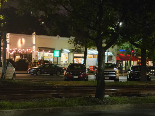 Grocery Store «Whole Foods Market», reviews and photos, 1028 Beacon St, Brookline, MA 02446, USA