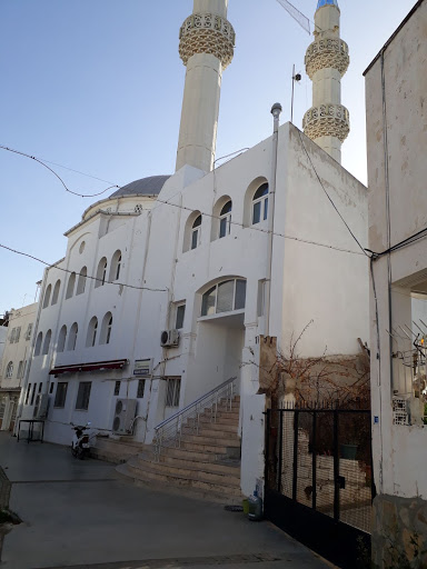 Kayalar Cami