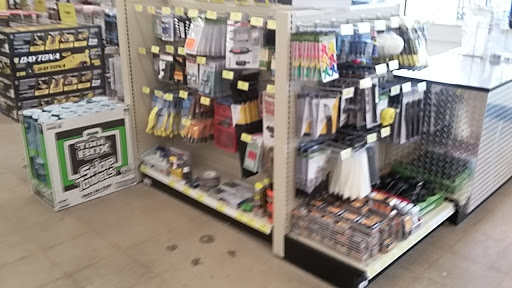 Hardware Store «Harbor Freight Tools», reviews and photos, 2658 Peters Creek Pkwy, Winston-Salem, NC 27127, USA