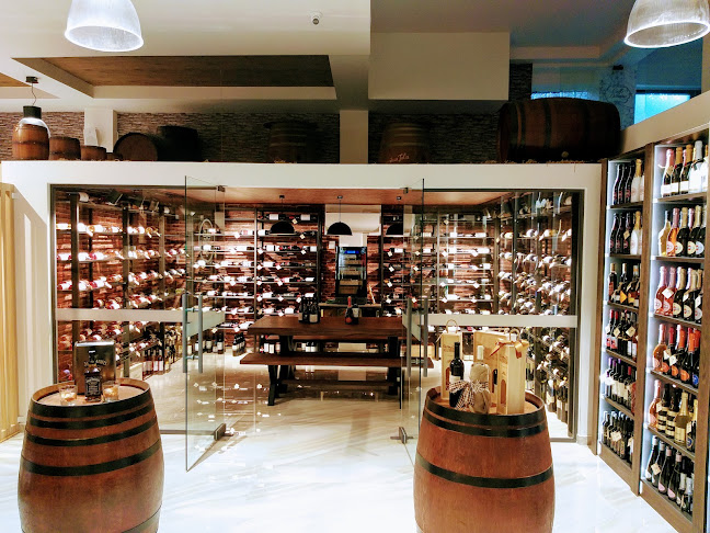 Comentarii opinii despre Κάβα Παραπούρας