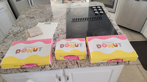 Donut Shop «Flip Flops Donut Shop», reviews and photos, 129 Bogue Inlet Dr, Emerald Isle, NC 28594, USA