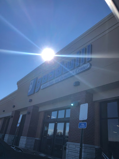 Thrift Store «Goodwill Retail Store of Springfield – Battlefield», reviews and photos, 3151 S Kansas Expy, Springfield, MO 65807, USA