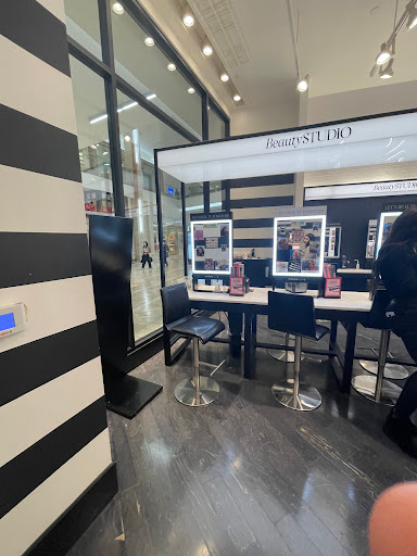 Cosmetics Store «SEPHORA», reviews and photos, 616 Southcenter Mall, Tukwila, WA 98188, USA