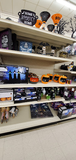 Discount Store «Big Lots», reviews and photos, 16100 E 10 Mile Rd, Eastpointe, MI 48021, USA