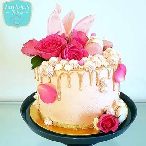Zucchero's Cafe | same day cake delivery Sydney | wedding cake | Cupcake | birthday cake Sydney