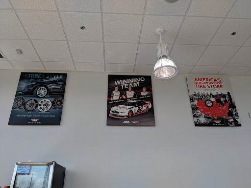 Tire Shop «Discount Tire Store - Clarksville, TN», reviews and photos, 1111 Merchants Blvd, Clarksville, TN 37040, USA