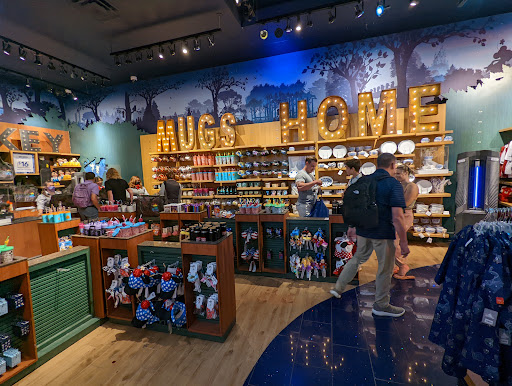 Toy Store «Disney Store», reviews and photos, 1540 Broadway, New York, NY 10036, USA