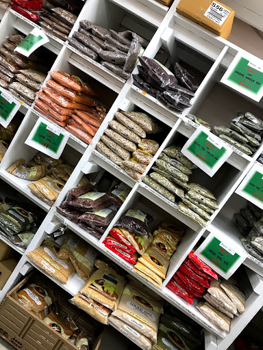 Grocery Store «Bombay Food & Gifts», reviews and photos, 11213 Lee Hwy # D, Fairfax, VA 22030, USA