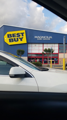 Electronics Store «Best Buy», reviews and photos, 3900 Sisk Rd B, Modesto, CA 95356, USA