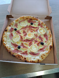 Plats et boissons du Pizzas à emporter Camion Le Gou Eix Pizza à Pérignat-lès-Sarliève - n°1