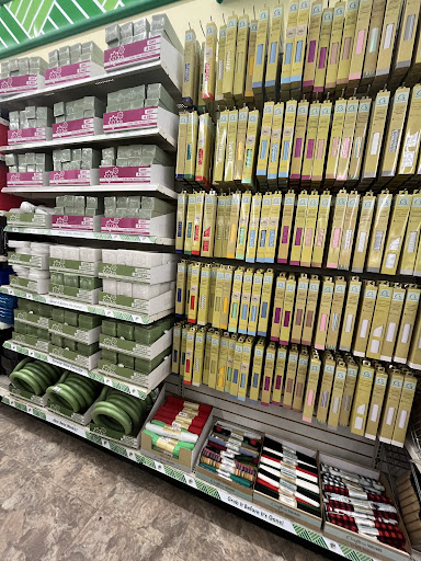 Dollar Store «Dollar Tree», reviews and photos, 7001 Cermak Rd, Berwyn, IL 60402, USA