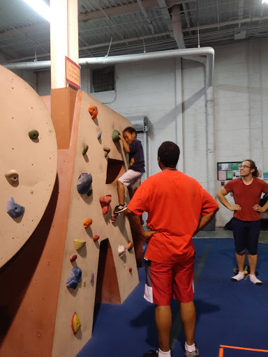 Rock Climbing Gym «Philadelphia Rock Gym - East Falls», reviews and photos, 3500 Scotts Ln B-3, Philadelphia, PA 19129, USA