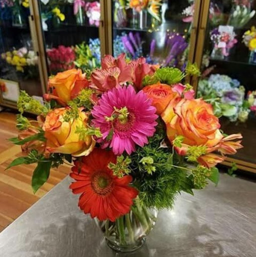 Florist «Mums the Word-A Florist», reviews and photos, 1175 N Berkeley Ave, Fullerton, CA 92832, USA