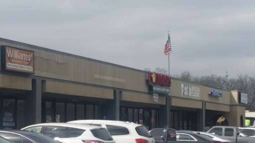 Liquor Store «LOL LIQUORS», reviews and photos, 12107 Toepperwein Rd #6, Live Oak, TX 78233, USA