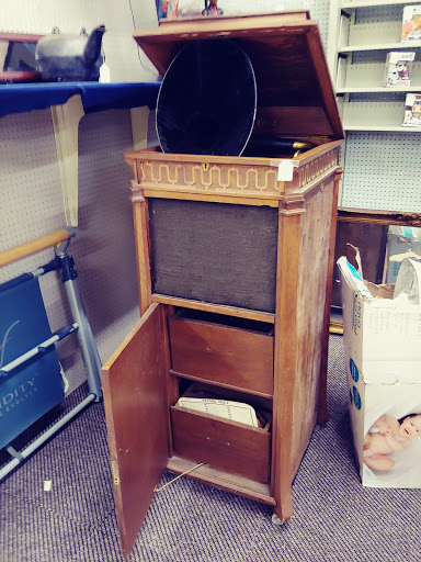 Discount Store «Bargain Hunt», reviews and photos, 1927 Irvin Cobb Dr, Paducah, KY 42003, USA