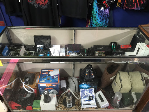 Tobacco Shop «Happy Hut», reviews and photos, 343 NE Baker St, McMinnville, OR 97128, USA