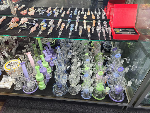 Tobacco Shop «Moon Smoke Shop», reviews and photos, 120 W Grant Rd, Tucson, AZ 85705, USA