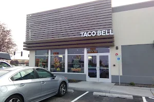 Taco Bell image