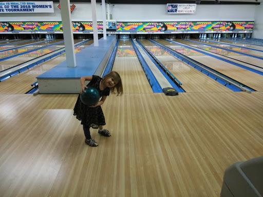 Bowling Alley «Highland Bowl», reviews and photos, 2123 NW 9th St, Corvallis, OR 97330, USA