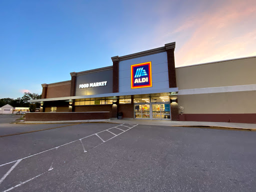 Supermarket «ALDI», reviews and photos, 6295 W Broad St, Richmond, VA 23230, USA