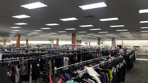 Clothing Store «Burlington Coat Factory», reviews and photos, 1350 Fitzgerald Dr, Pinole, CA 94564, USA