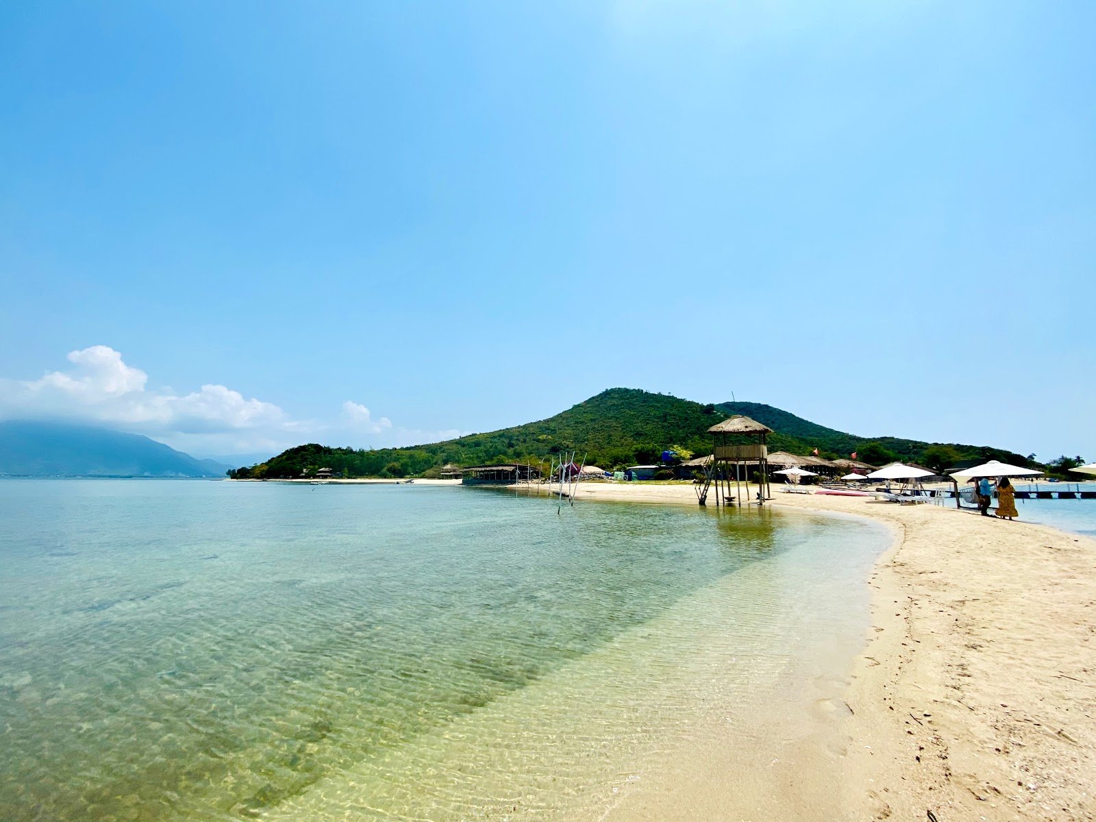 Foto af Dao Diep Son Island Beach faciliteter område