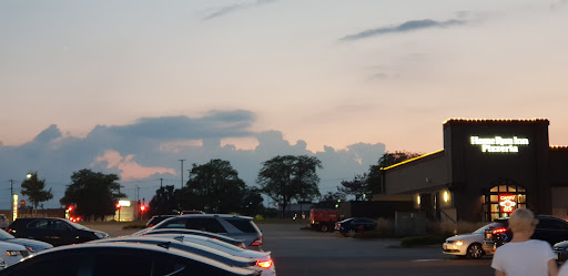 Clothing Store «Ross Dress for Less», reviews and photos, 7511 Lemont Rd, Darien, IL 60561, USA