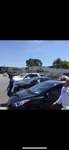 RVC carwash en Rockville Centre