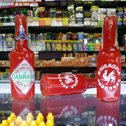 Tobacco Shop «THE GREENMILE VAPE & SMOKE SHOP», reviews and photos, 2014 W Bullard Ave, Fresno, CA 93711, USA