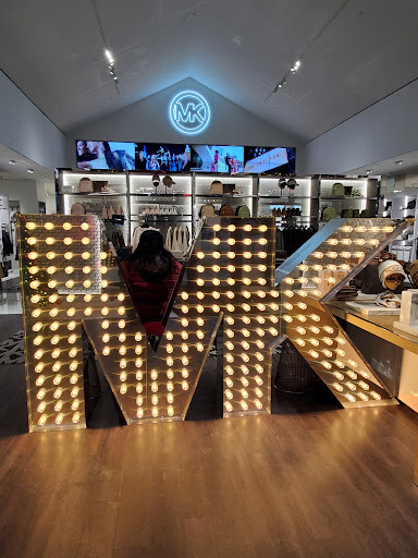Fashion Accessories Store «Michael Kors», reviews and photos, 332 Red Apple Ct, Central Valley, NY 10917, USA