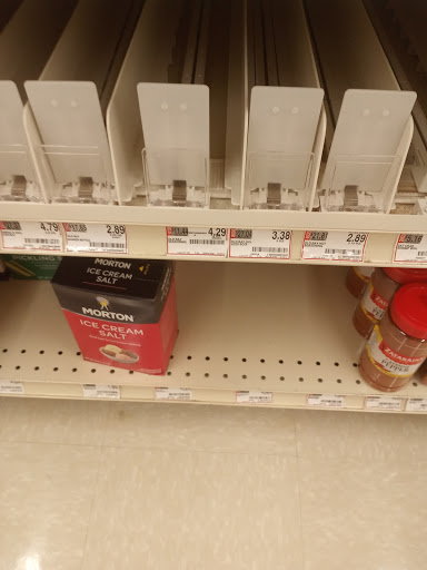 Grocery Store «Food Lion», reviews and photos, 3219 S Holden Rd, Greensboro, NC 27407, USA