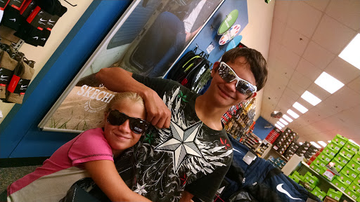 Shoe Store «Shoe Carnival», reviews and photos, 4125 Phoenix Ave, Fort Smith, AR 72903, USA