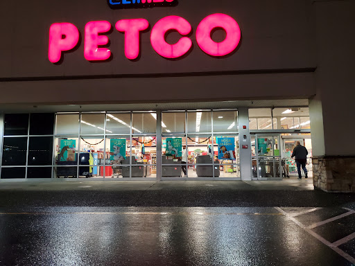Pet Supply Store «Petco Animal Supplies», reviews and photos, 3717 S Meridian, Puyallup, WA 98373, USA