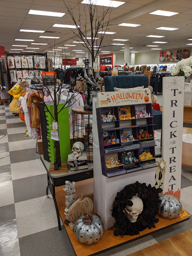 Department Store «T.J. Maxx», reviews and photos, 561 US-1, Edison, NJ 08817, USA