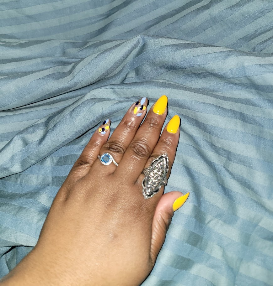 Lawncrest Nails
