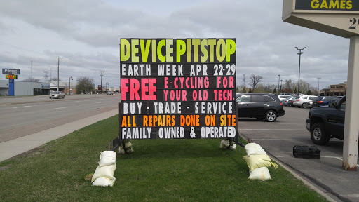 Electronics Repair Shop «Device Pitstop Maplewood», reviews and photos, 2950 White Bear Ave #6, Maplewood, MN 55109, USA