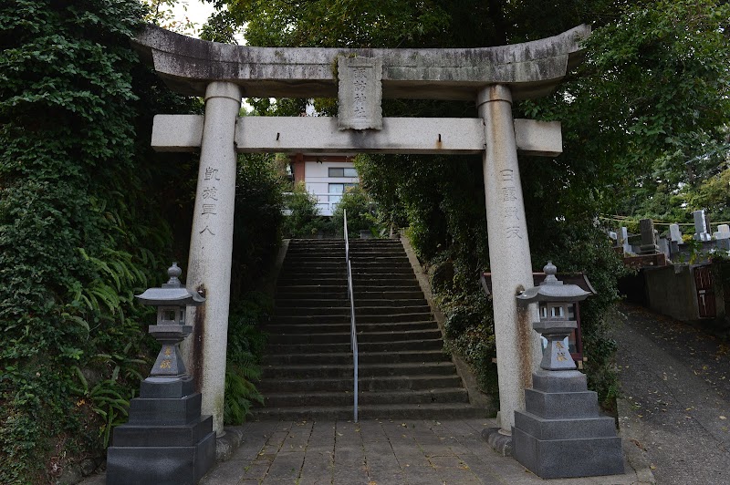 大浦諏訪神社