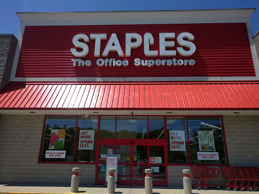 Office Supply Store «Staples», reviews and photos, 800 Lexington St, Waltham, MA 02452, USA