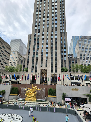 Madison Square Boys And Girls Club – Food Distribution Center