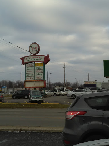Grocery Store «La Mega Michoacana», reviews and photos, 2175 Morse Rd, Columbus, OH 43229, USA