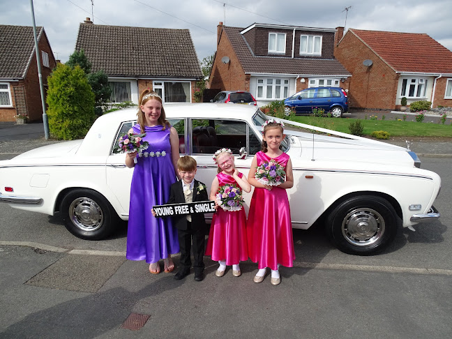 Reviews of Hooray Henrys Wedding Cars in Coventry - Event Planner