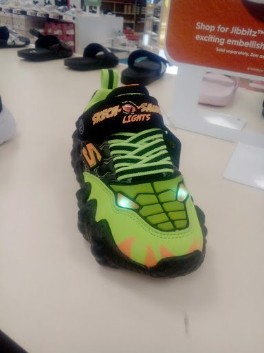 Shoe Store «Famous Footwear», reviews and photos, 1500 13th Ave E, West Fargo, ND 58078, USA