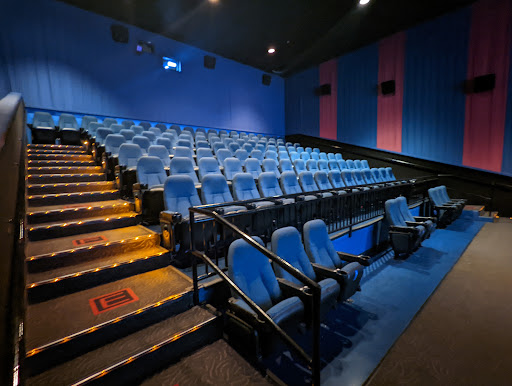 Movie Theater «AMC Showplace Village Crossing 18», reviews and photos, 7000 Carpenter Rd, Skokie, IL 60077, USA