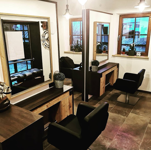 Friseursalon Schneidig bei Andi In Niederndorf