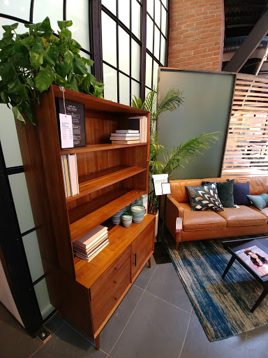 Furniture Store «west elm», reviews and photos, 5602 Bay St, Emeryville, CA 94608, USA