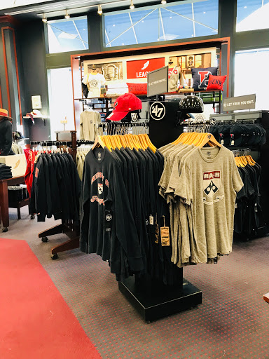 Book Store «University of Pennsylvania Bookstore», reviews and photos, 3601 Walnut St, Philadelphia, PA 19104, USA