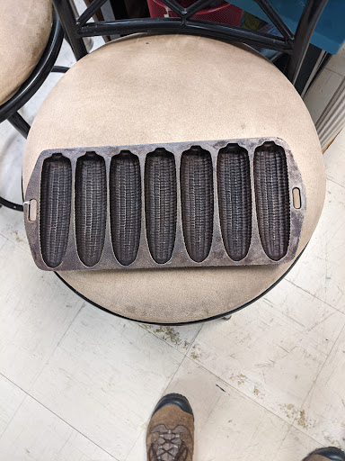 Flea Market «Fort Walton Beach Flea Market», reviews and photos, 125 Eglin Pkwy SE, Fort Walton Beach, FL 32548, USA