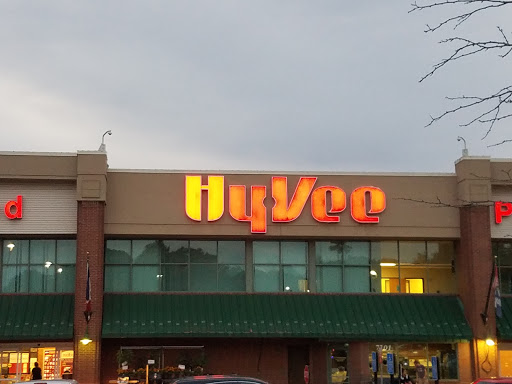 Supermarket «Hy-Vee», reviews and photos, 7101 University Ave, Windsor Heights, IA 50324, USA