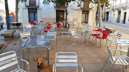 Els 7 gato,s Bar de Desi - Carrer del Calvari, 3, 43747 Benissanet, Tarragona, Spain