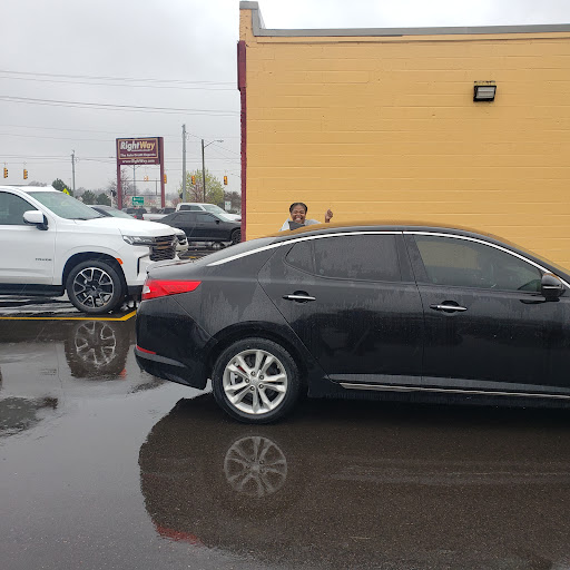 Car Dealer «RightWay Auto Sales», reviews and photos, 34966 S Gratiot Ave, Charter Twp of Clinton, MI 48035, USA